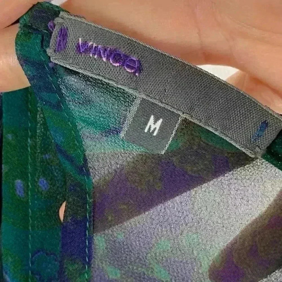 Vince Womens top size M multicolored 100% silk Paisley sheer peplum - Picture 9 of 10